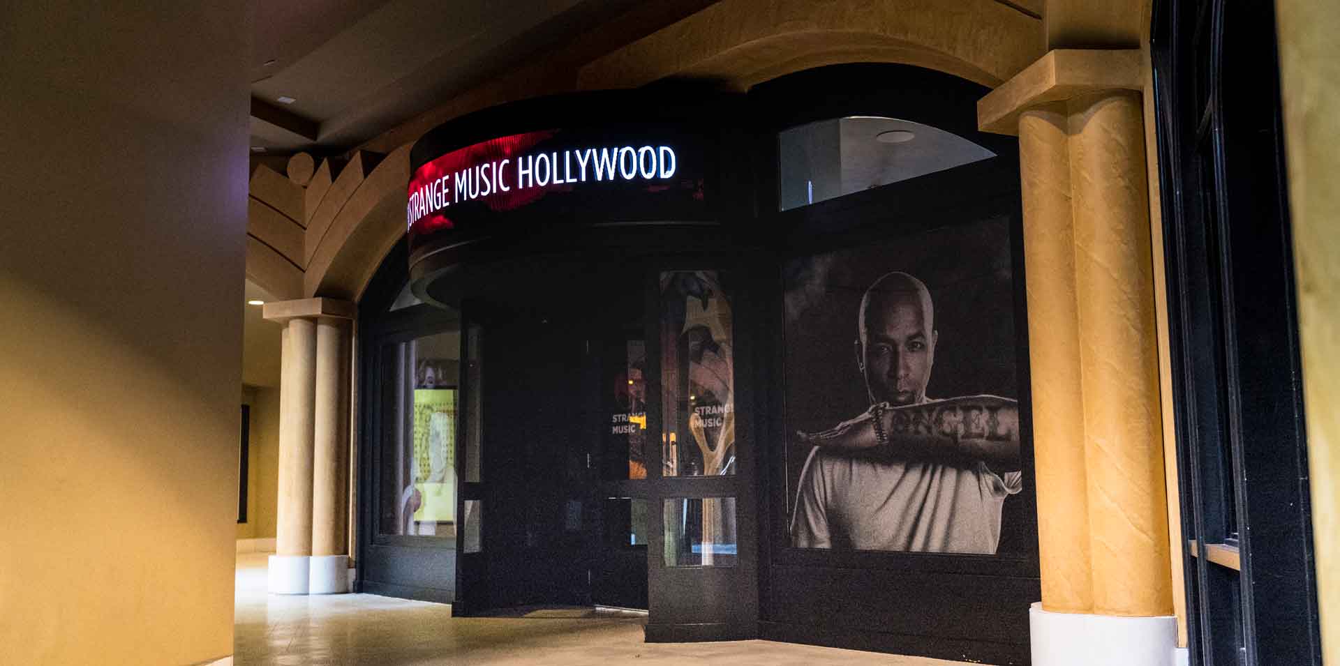 the venue of hollywood entrance